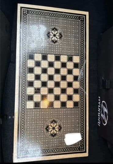 nerd taxta sekilleri: Ağ-qara naxışlı taxta şahmat/nərd lövhəsi satılır. Nizami Gəncəvi — 4