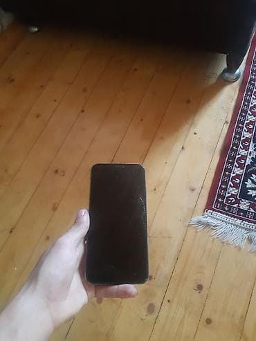 Salam ipone xs max 64 yaddas ekran arxa susede catdar var ona gore at lalafo.az Salam ipone xs max 64 yaddas ekran arxa susede catdar var ona gore