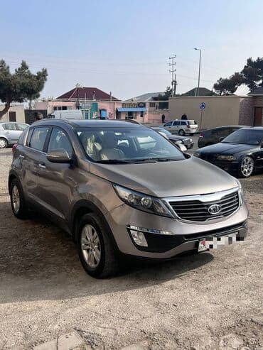 tofaş satış: 2011 kia sportage Servis 2 Doch 178.000 km yürüş vuruq udari yoxdur — 1