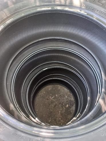 17 diskler: Şin Bridgestone 245 / 45 / R 19 — 2