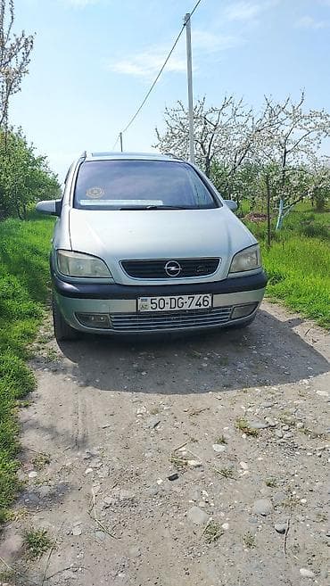arxa stoplar: Opel Zafira A, Benzin, poz rəng, Xüsusiyyətlər: - Yanacaq: benzin - — 4