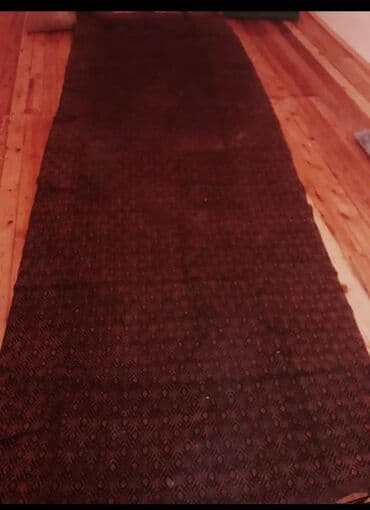 qırmızı xalca: Xalça — 1