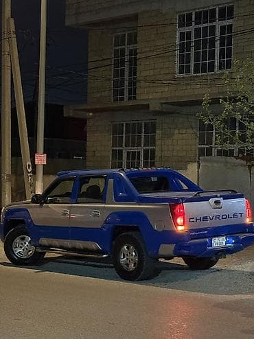 e 250 mercedes: Chevrolet Avalanche: 3.2 l | 2002 il Pikap — 7