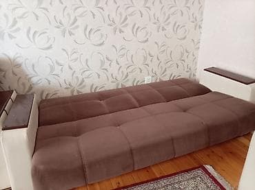 Yumşaq mebel dəsti: - 1 ədəd divan + 2 ədəd kreslo - Divan