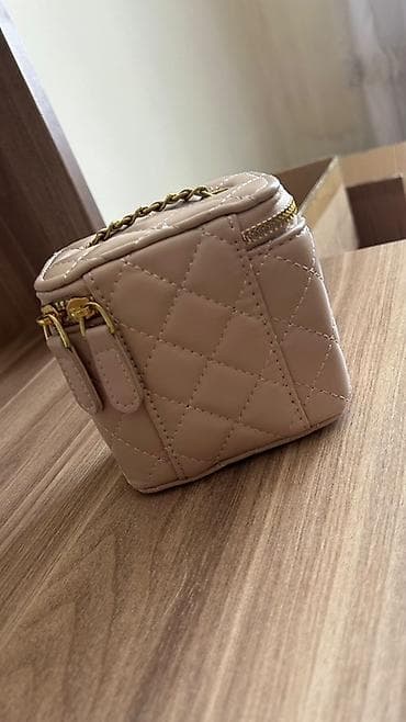 kreditle qizil satisi: Çiyin çantası, Chanel, İşlənmiş — 4