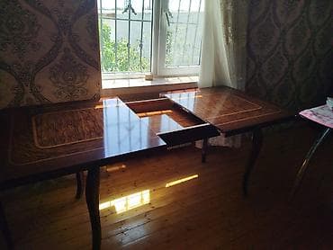 balkon stul: 1açilan masa 6stul ideal veziyyetdedir. Unvan Novxanı — 6