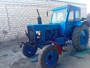 mini maşın: Belarus MTZ tipli təkərli traktor Xüsusiyyətlər: - Kabinli, geniş — 4