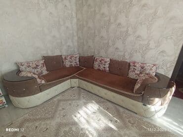 Masalar və oturacaqlar: İşlənmiş, Künc divan, Divan — 2