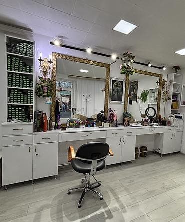 Salon, tibbi mebel: Gözəllik salonu mebeli satılır. Əla vəziyyətdədir 450 azn Kreslo 35 — 3