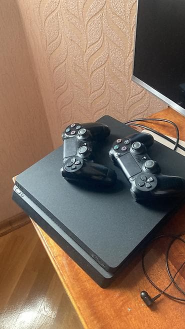 Ps4 slim 500gb iki pult karopkada