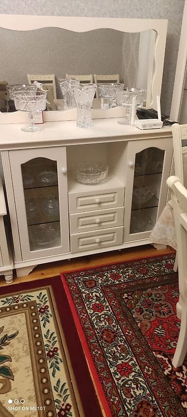 ev stullari: Masa və oturacaqlar — 4