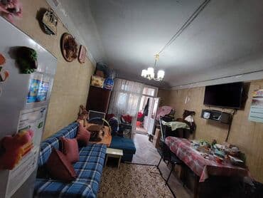 köhnə tikili bina evləri: Bakı, 2 otaqlı, Köhnə tikili, m. Neftçilər, 46 kv. m — 1