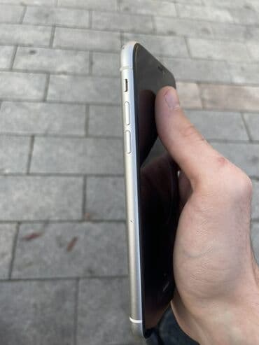 География: IPhone 11, 128 ГБ, Белый, Face ID — 3