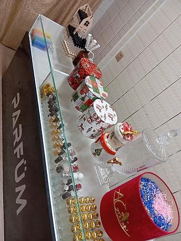 royal mebel: Şekilde gördüyünuz her şey vitrinlər qarışığ ətirlər hamsi tecılı — 5