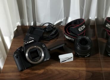 IMZALI Canon EOS 600D DSLR fotoaparat dəsti Dəstə daxildir: - Canon