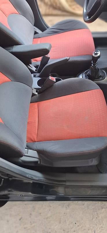 Avtomobil satışı: Kia Rio: 1.4 l | 2006 il Hetçbek — 3