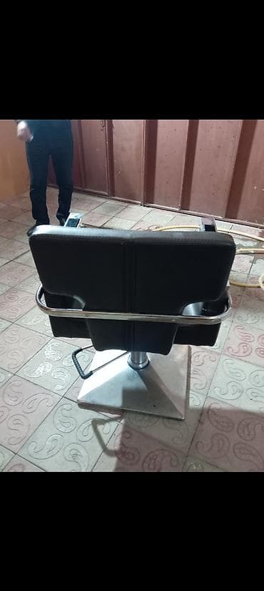 ber ber ustolu: Saş kəsimi kreslosu — 5