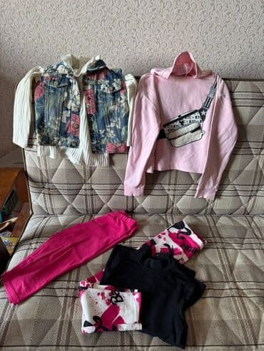 i̇dman qadın ətəkləri: Qız uşaqları üçün geyim dəsti - Çiçək naxışlı cins jiletka: ön — 1