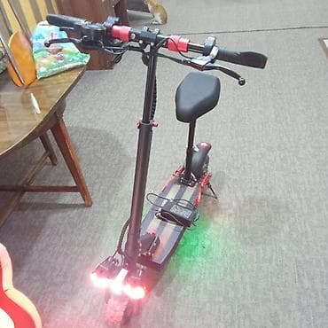 Elektrik skuter - Güclü ön işıqlar: idarə olunan ikiqat projektor — 8