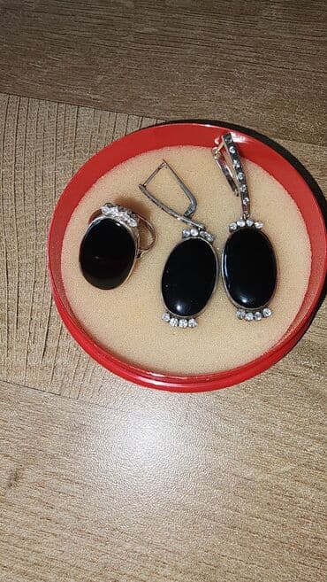 xari bulbul yaxa sancagi: Gumus komplekt (dest)sirga ve uzuk proba 925 Hindistandan alinmisdir — 1