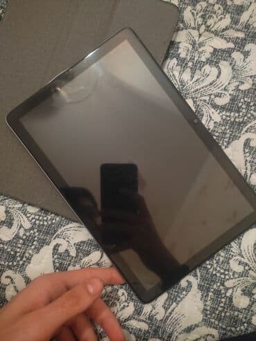 plansetlər: Oteeto planşet Xüsusiyyətlər: - Gümüşü metal gövdə, nazik və yüngül — 3