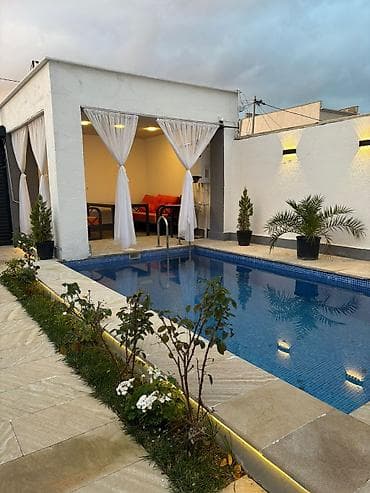 Bağ evi kirayə verilir, Mərdəkan Mərdəkanda yerləşən isti, hovuzlu bağ