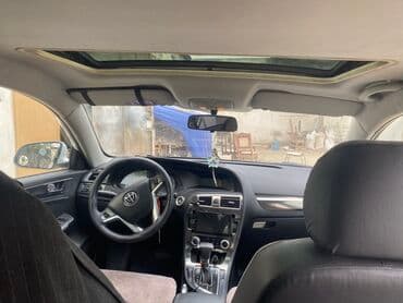 niva qapi: Brilliance H530: 1.6 l | 2015 il Sedan — 2