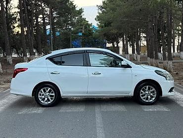 авто: Nissan Sunny: 1.5 л | 2015 г. Седан — 5