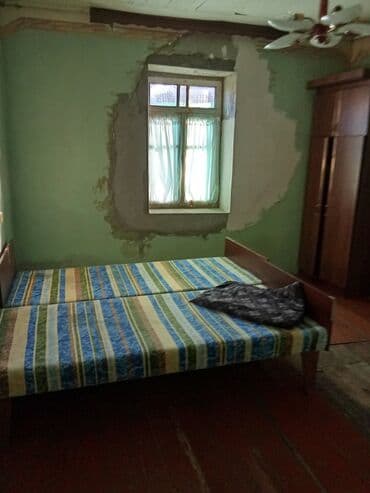 yeni tikili evler kreditle satisi: Məkan: Həyətyanı ev (şəkillərdə göstərilən) Təsvir: - Geniş işıqlı — 3