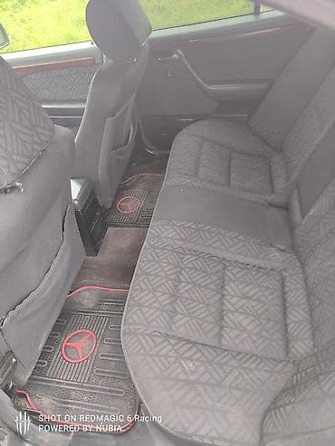 teker 19: Mercedes-Benz C 180: 1.8 l | 1995 il Sedan — 5