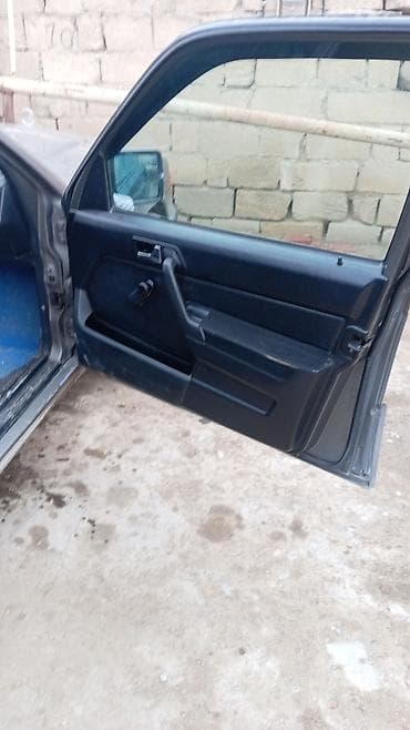 Panellər, şitlər: Mercedes-Benz 190, 1991 il, İşlənmiş — 2