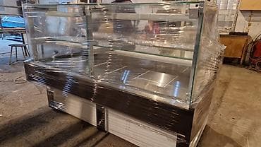 Rəf vitrinləri: Salam vitrin xaladelnikdir 8 ay isleyib tezedir 5000 ne alinib 2500 e — 3