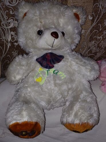 Ağ rəngli, yumşaq materialdan hazırlanmış bu ayı oyuncağı, qəhvəyi lalafo.az -da Ağ rəngli, yumşaq materialdan hazırlanmış bu ayı oyuncağı, qəhvəyi