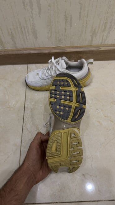 air max qadın krossovkaları: Nike V2K Run Gore‑Tex Sneakers - Model: Nike V2K Run Gore‑Tex - Üst — 5