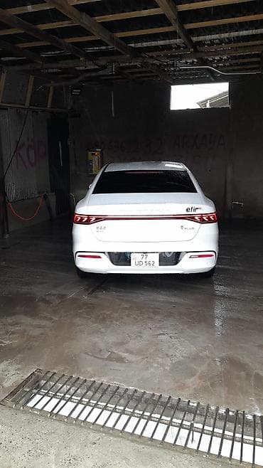 diffuser satisi: Arenda BYD Qin Plus DM-i sedan - Kuzov: ağ rəng, aerodinamik fastback — 6