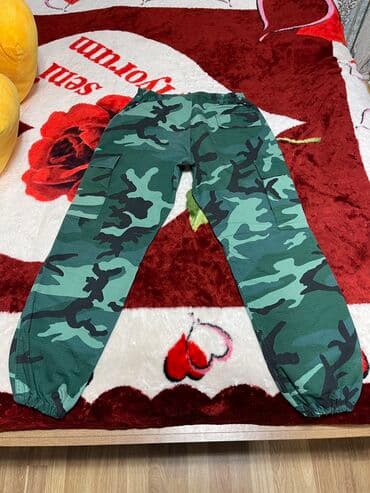 qaqa şalvarı: Herbi şalvarı satılır. Kişi üçündür amma qadında geyine biler. 38 40 — 2