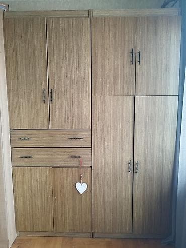 asılqan dolab: 6 qapı, Siyirməli, Qəhvəyi, Taxta, Açılan, Düz dolab — 1