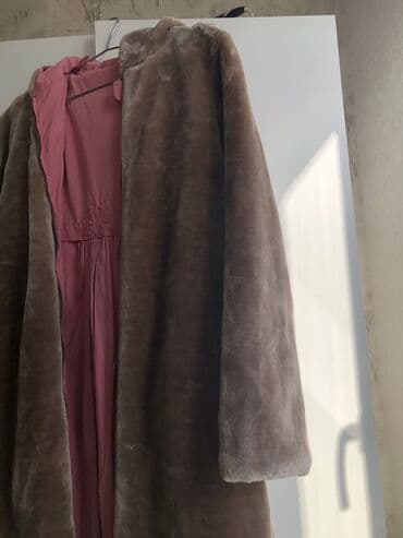 Digər qadın geyimləri: Cəmi 2 dəfə işlənmiş dublyonka. Qışda gözəl isti tutur. Defekti — 2