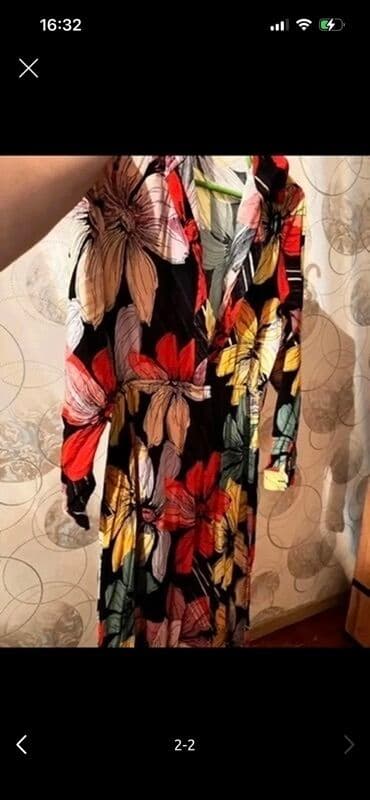 Qadın geyimi dəsti

2si bir yerde satilir