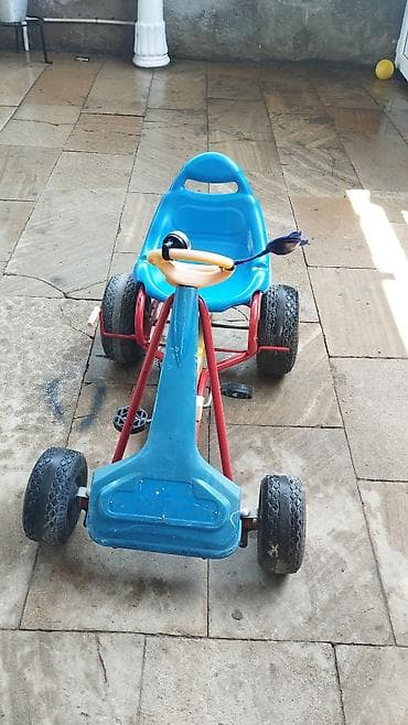 oyunca: Uşaq pedallı go-kart - Dörd təkərli, stabil konstruksiya - Pedalla — 3