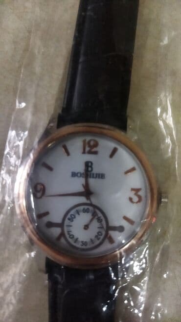 gümüş qolbaqlar qadin üçün: Təzədir. Qola yazılmayıb. Mexanizmdir. Doldurulma ilə işləyir. Hədiyyə — 3