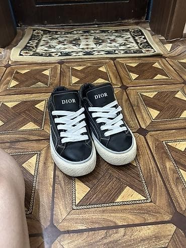 krosofka: Dior, Ölçü: 42.5, rəng - Qara, İşlənmiş — 1