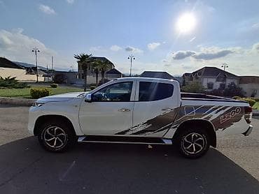 lexus rx 470: Mitsubishi L200: 2.5 l | 2020 il 147000 km Pikap — 5