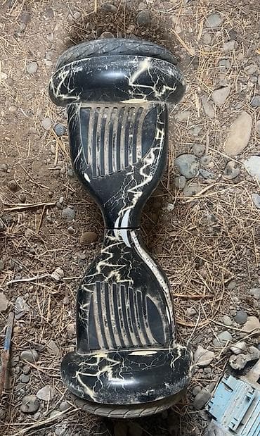 Электротранспорт: Özünü tarazlayan elektrikli skuter (hoverboard)

-baterkası yoxdur — 1