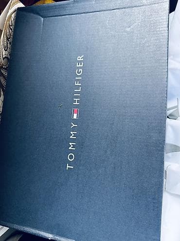 Tommy Hilfiger kişi krossovkası - Brend: Tommy Hilfiger - Model lalafo.az -da Tommy Hilfiger kişi krossovkası - Brend: Tommy Hilfiger - Model