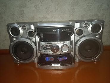 tek qulaq nausnik: LG mini audio sistemi – model LMX-1060 Xüsusiyyətlər: - 3 blokdan — 2
