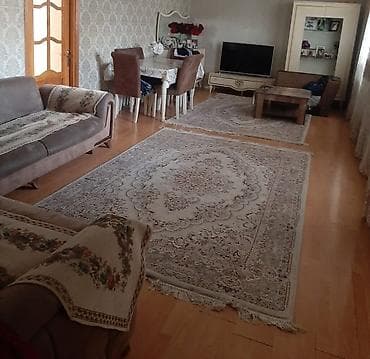 Həyət evi alıram: Satılır: həyəti olan fərdi yaşayış evi Ümumi təsvir: - Geniş həyəti — 1