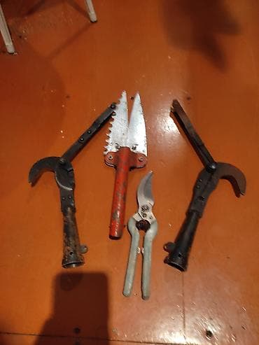 Ручные механические инструменты: Bağ və bağçılıq alətləri dəsti Tərkib: herenin oz qiyməti var - Bağ — 1