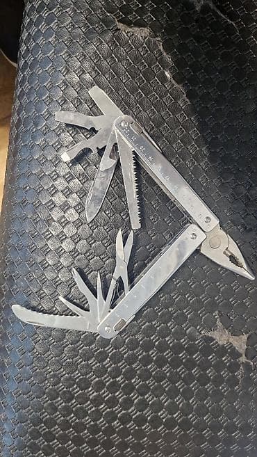 pol sixan: Victorinox çoxfunksiyalı multitool - Paslanmayan poladdan hazırlanmış — 2