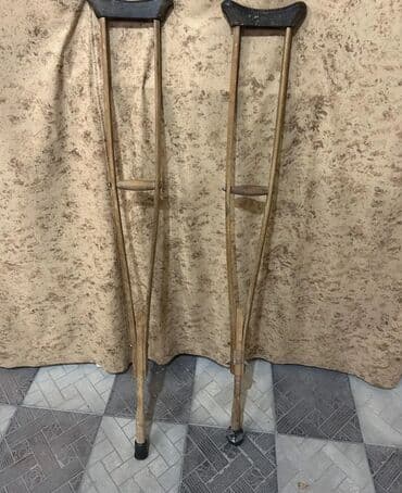 Əlil arabaları: Taxta qoltuqağacı cütü - Material: tam ağac gövdə, üst hissədə yumşaq — 2